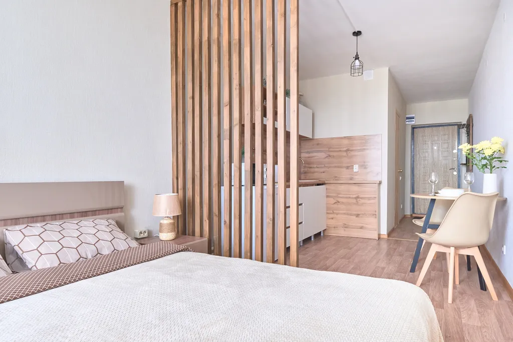 Студия на Б. Подгорной, 87 № 12 с видом на реку