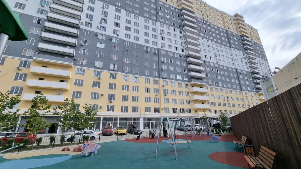 Уютная студия с боковым видом на море