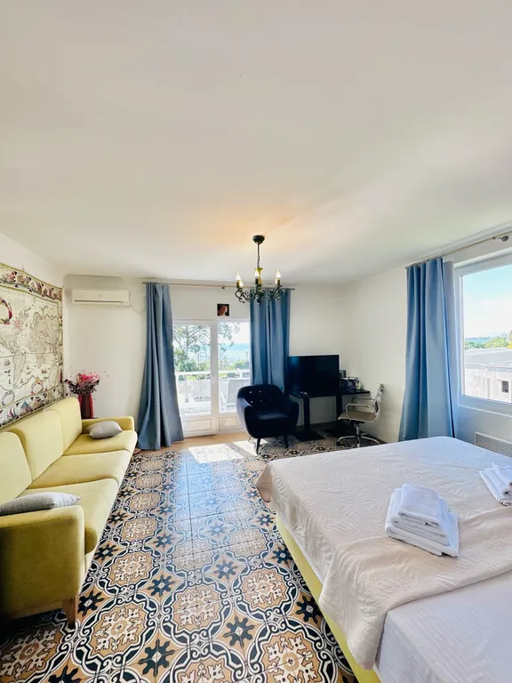 Апартаменты «Дольче Вита» с видом на море | песчаный пляж в 300 метрах