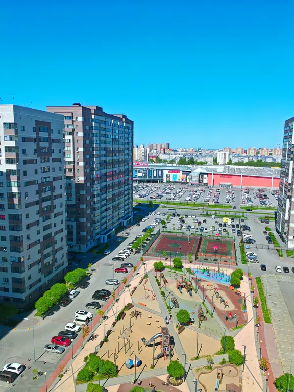 Квартира Квартира Лучшая студия у ТЦ Кристалл — Тюмень