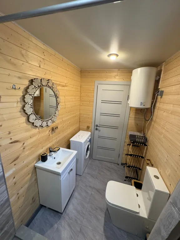 Гостевой комплекс Голден Хаус на первой береговой линии