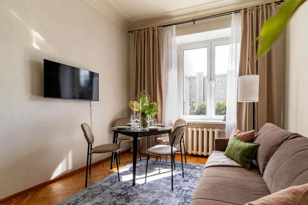 Квартира Эстетичные апартаменты с французским балконом у Садового — Москва