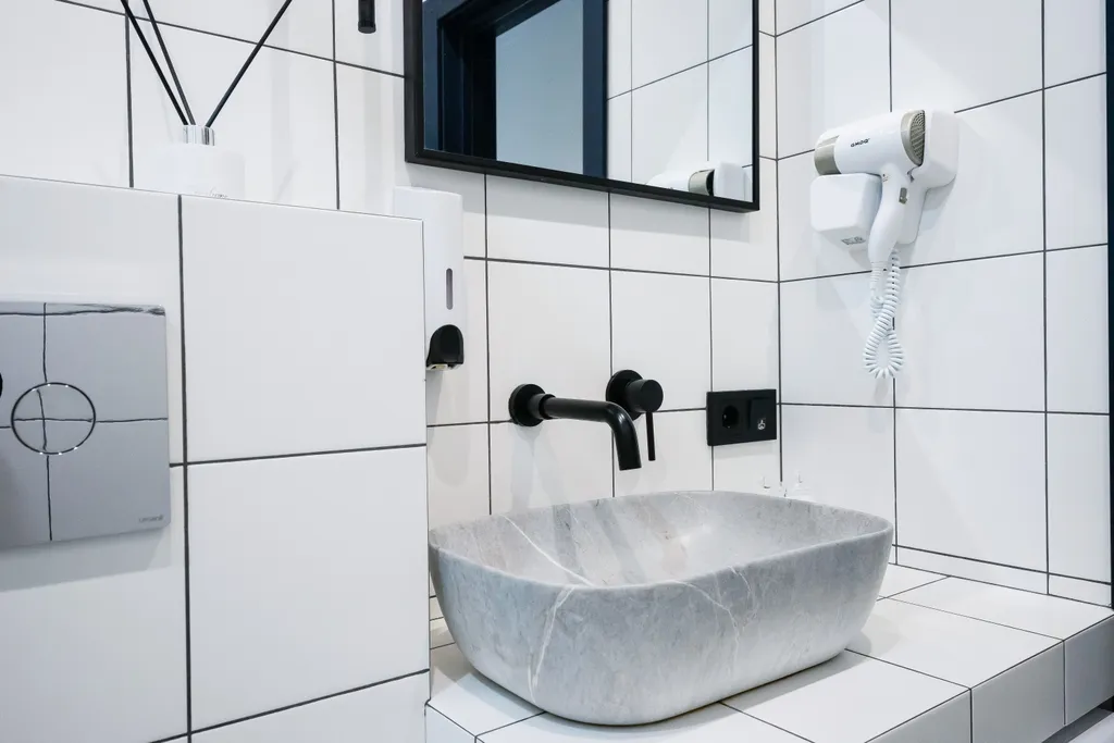 Квартира Квартира Стильная студия Тёмно-синяя в центре — Калининград