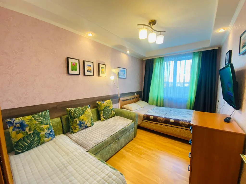 2-х комнатная квартира в Октябрьском районе, с балконом