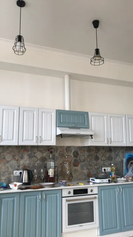 Новый дизайнерский европейский дом недалеко от моря, у Ялта интурист