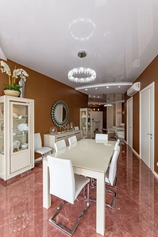 Квартира с террасой и видом на море