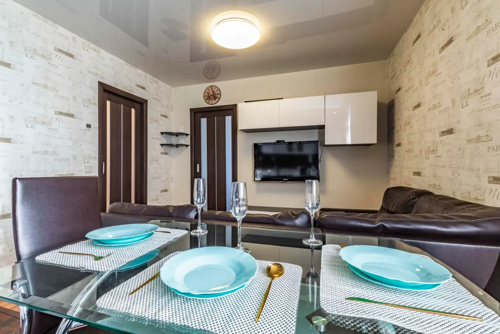 Евротрешка около метро Проспект Космонавтов на 6 гостей