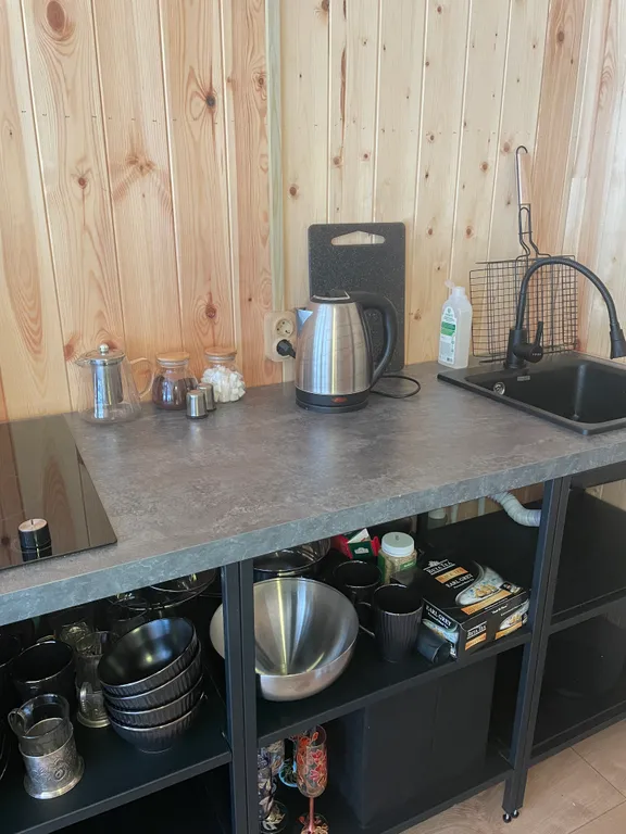 Уютный дом у леса