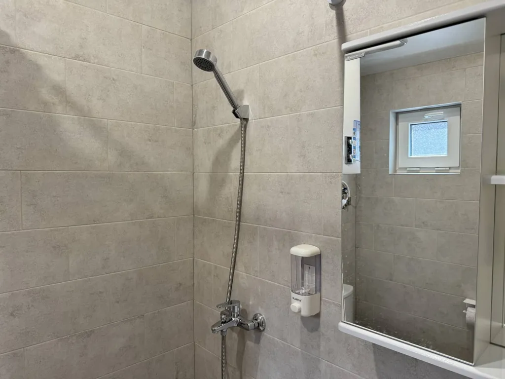 Коттедж Коттедж Барнхаус с террасой и закрытым двором - 7 минут до моря — Геленджик