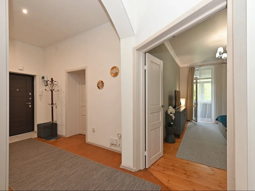 Квартира 3-комнатная Квартира — Калининград