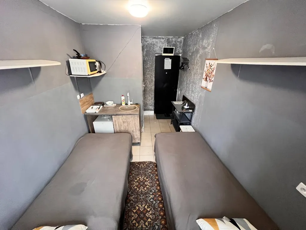 Мини - студия  эконом в центре  города