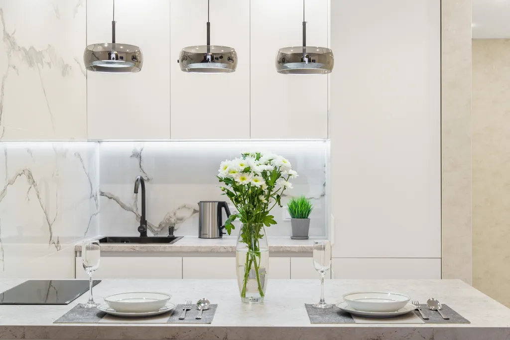 Good Night на Иванова 21