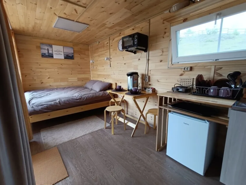 Домик с панорамным видом