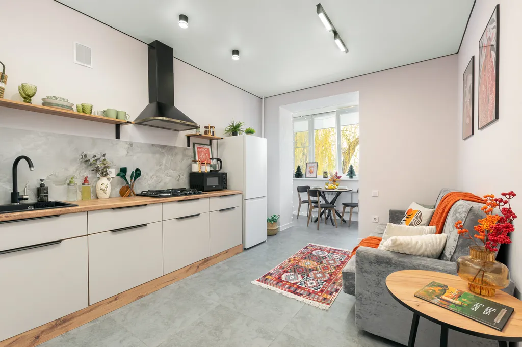 Эстетичная квартира с дизайнерским ремонтом и видом на иву