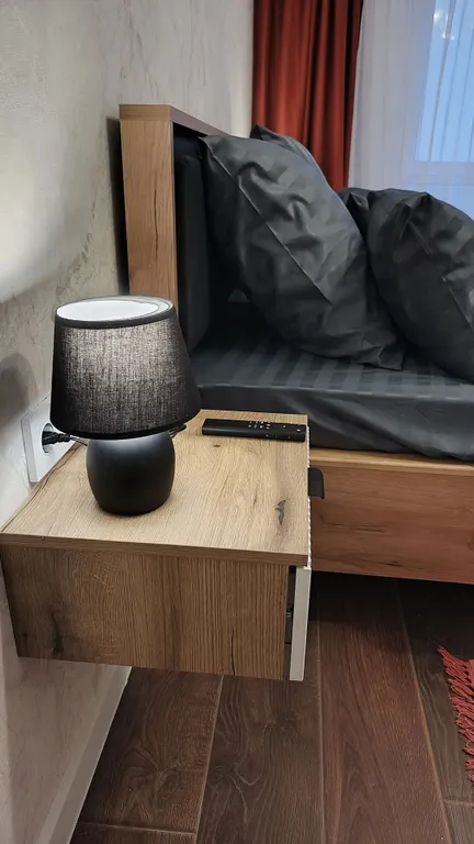 Уютная квартира рядом с мнтк и областной больницей