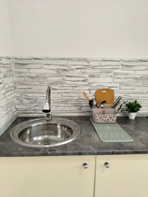 Квартира со свежим ремонтом в новом доме с лифтом