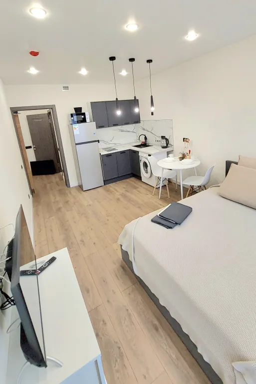 Красивая и уютная студия в новом доме комфорт класса