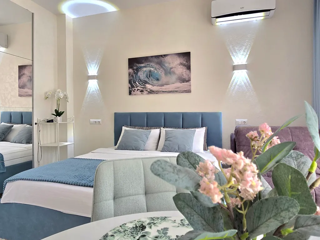 Квартира Квартира Уютная студия с выходом во дворик — Сириус