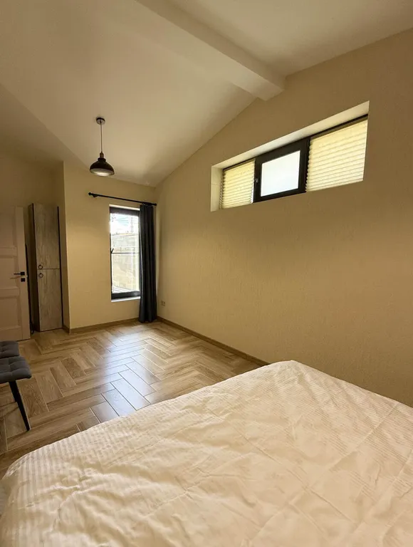 4-комнатный Дом