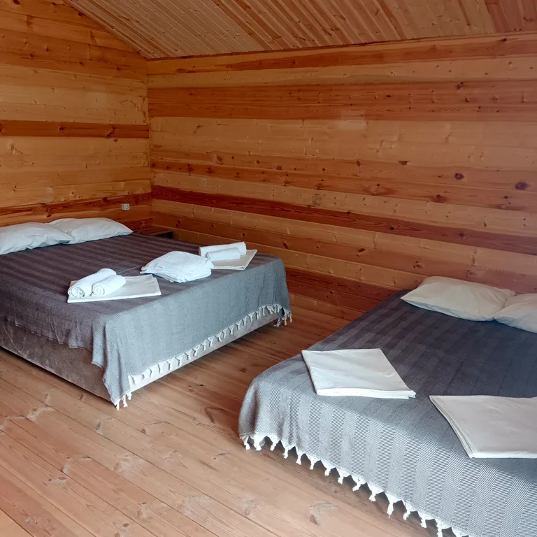 Четырехместный домик