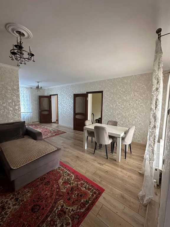 4-комнатный Дом