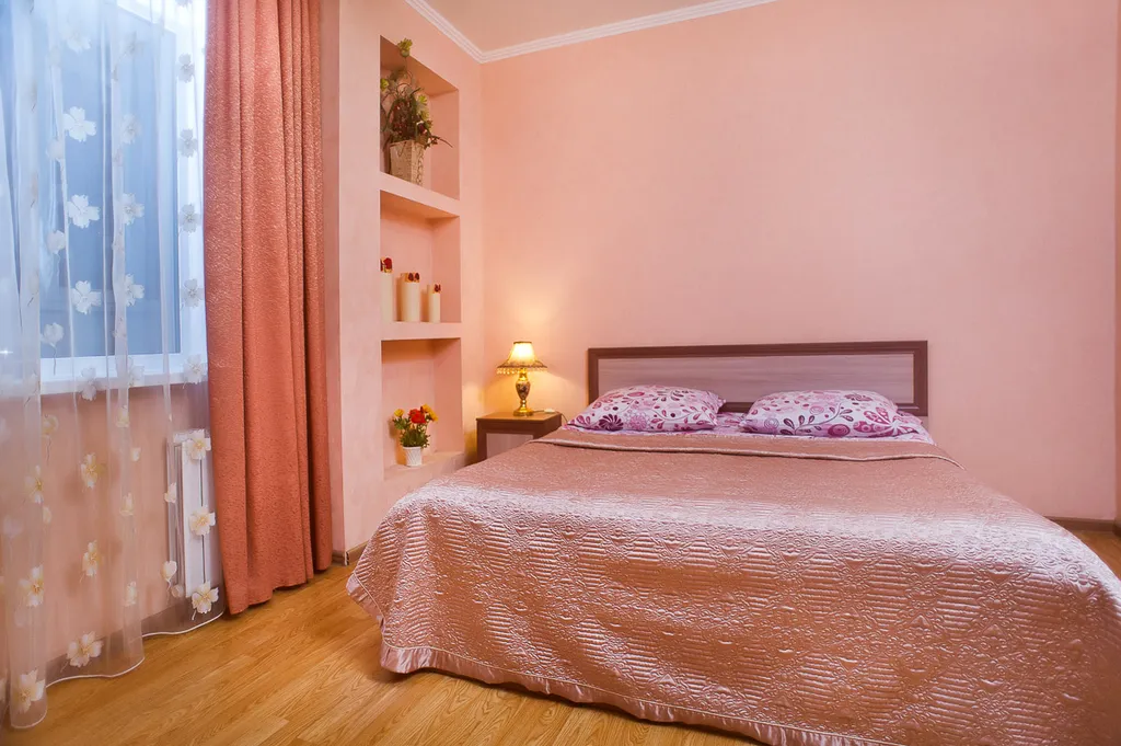 Двухкомнатная с изолированными комнатами в центре рядом с зоопарком