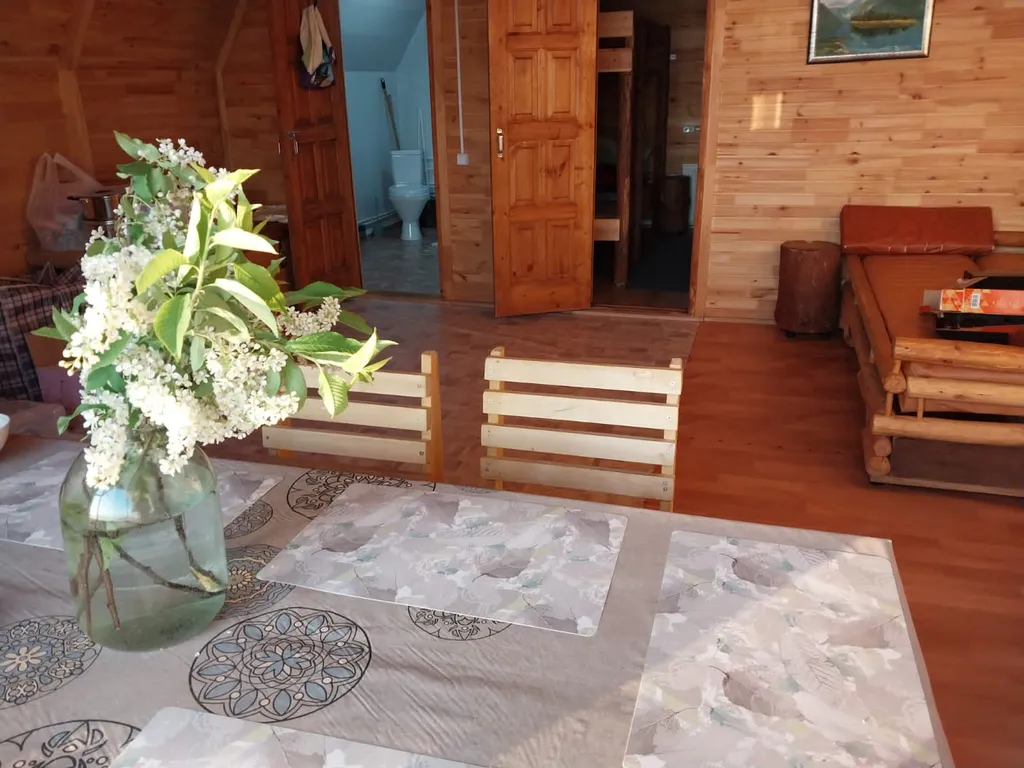 Дом в Тирляне на берегу озера