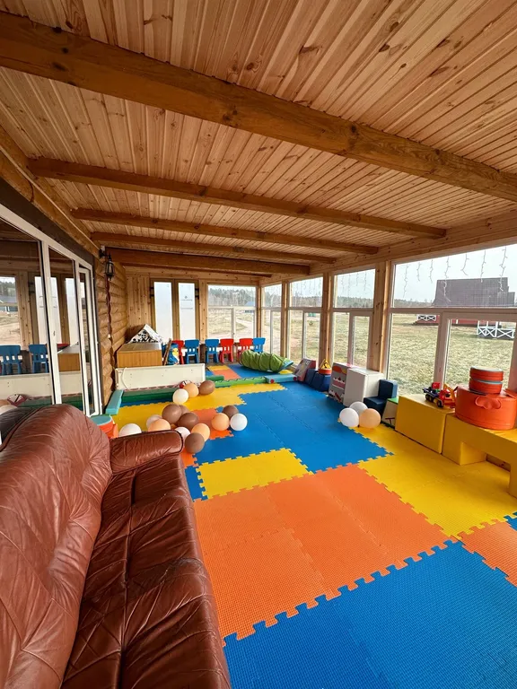 Уютный коттедж на берегу реки Milana Village