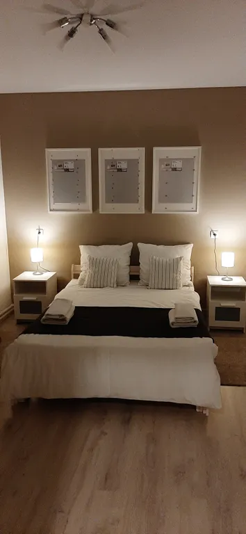 Дом в деревне с баней