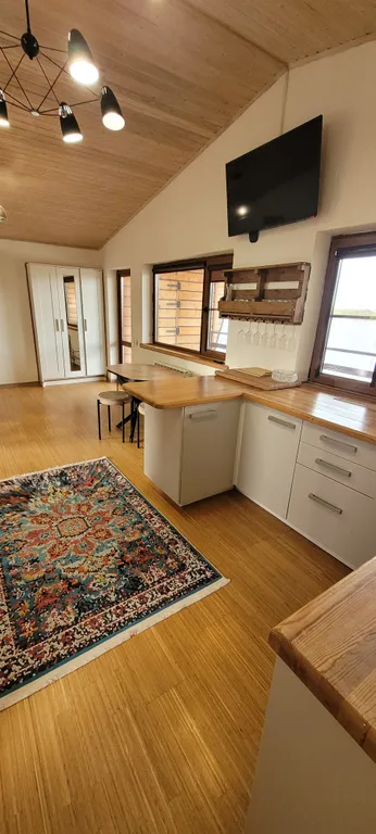 Уютный коттедж у реки