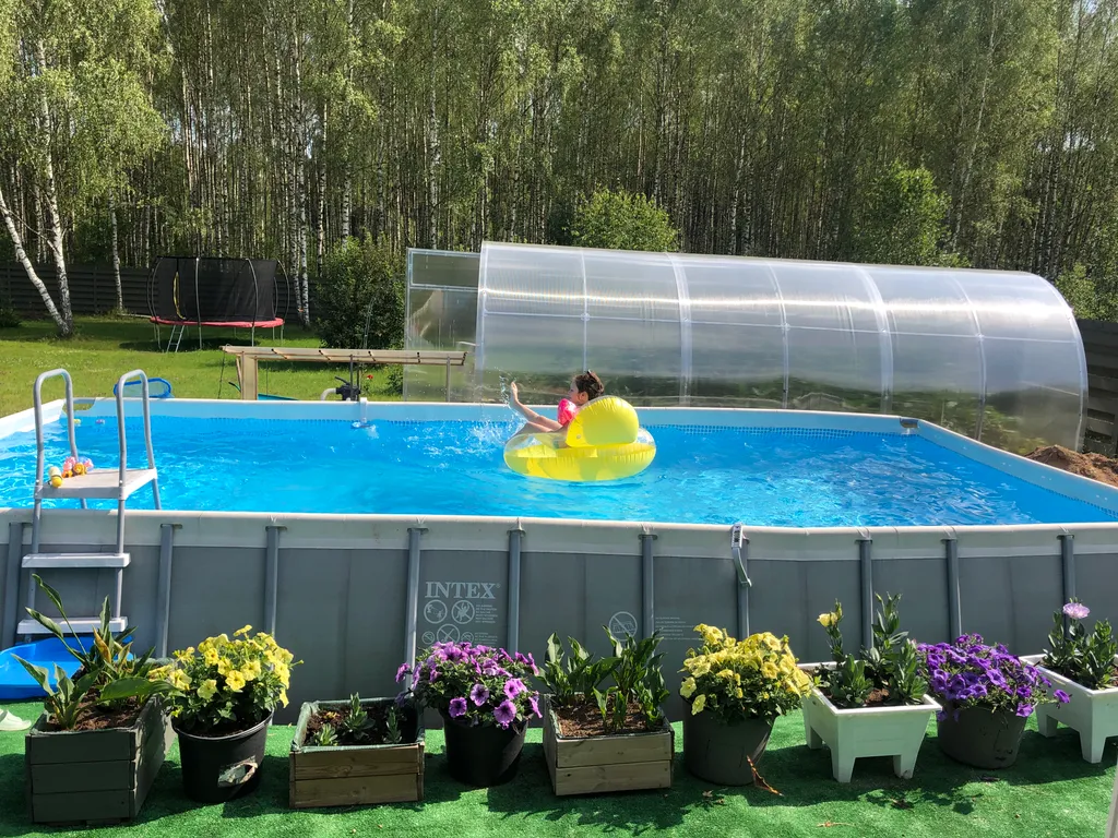 Коттедж Дом на прилесном участке в окружении реки — Горки