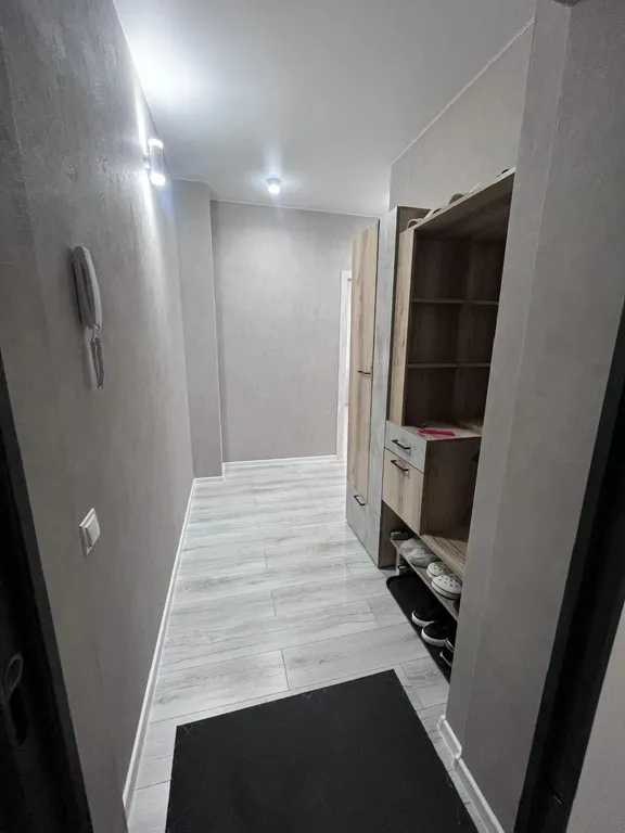 Просторная, теплая двухкомнатная квартира