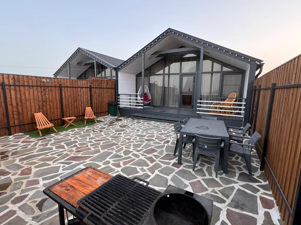 Уютный коттедж на первой береговой линии Villa de Luna — аренда посуточно в Инчхе