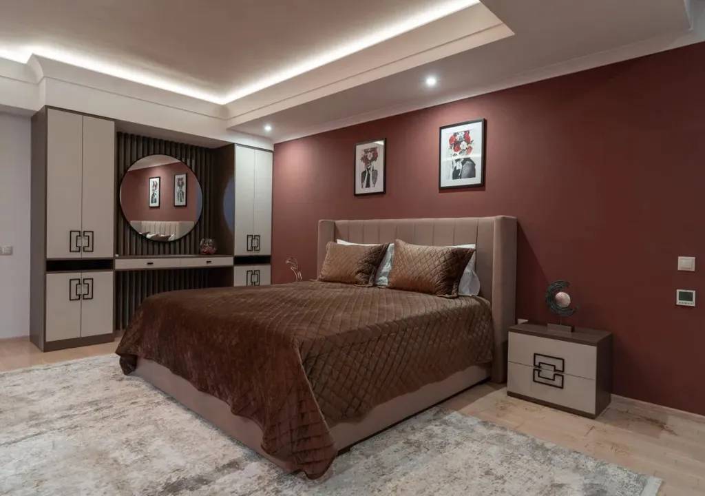 4-комнатная Квартира