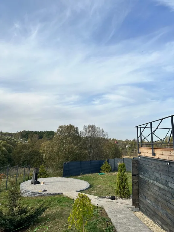 Шале у озера