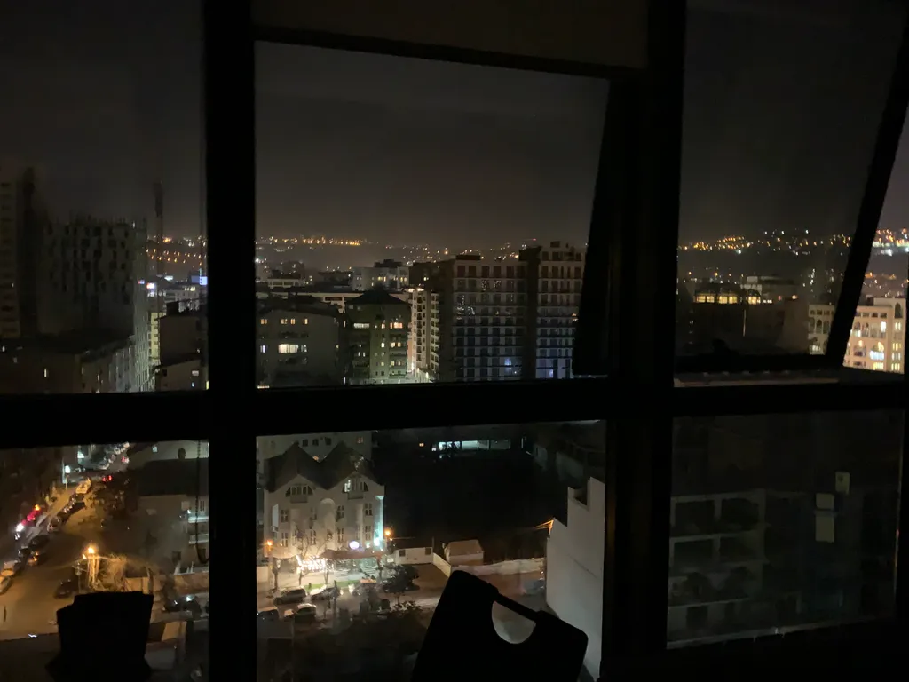 Студия с панорамными окнами