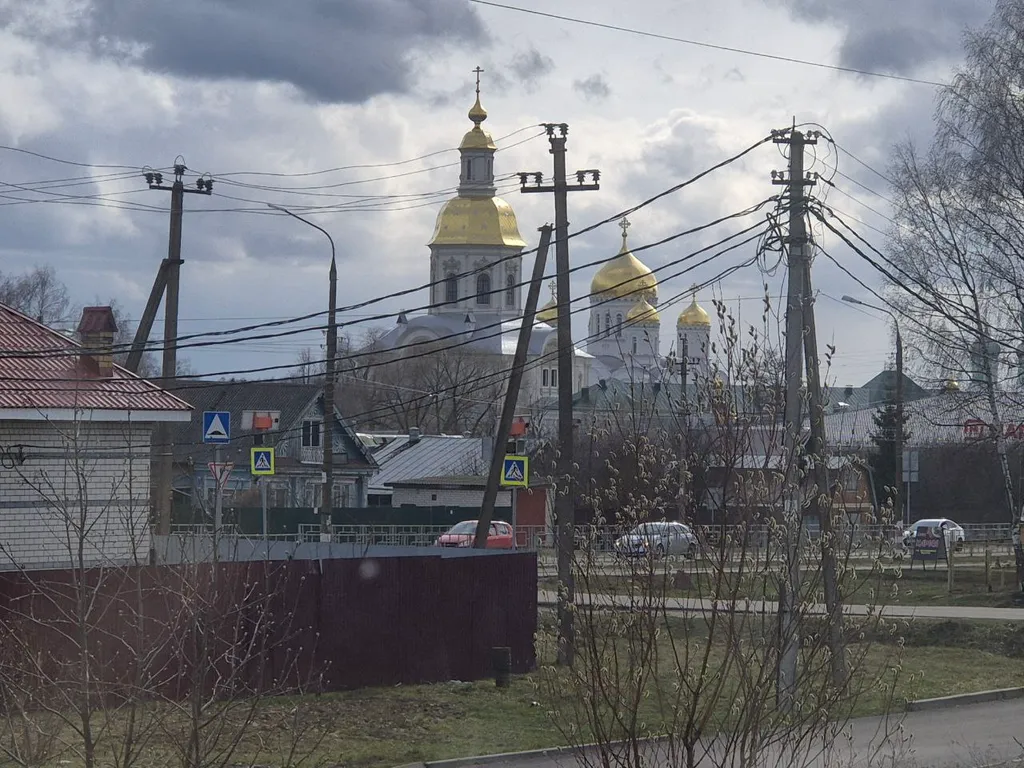 Квартира с видом на монастырь