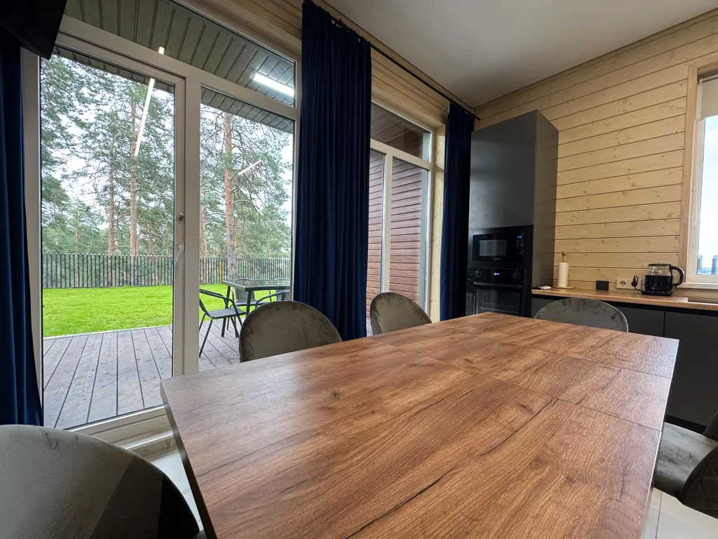 Барнхаус NaHolme с видом на горы и реку