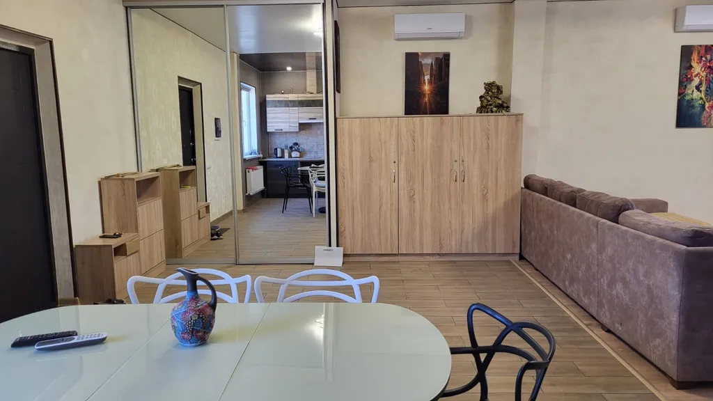 Коттедж с сауной и бассейном