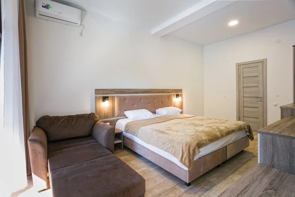 Квартира Номер Комфорт с балконом — аренда посуточно в Алушта