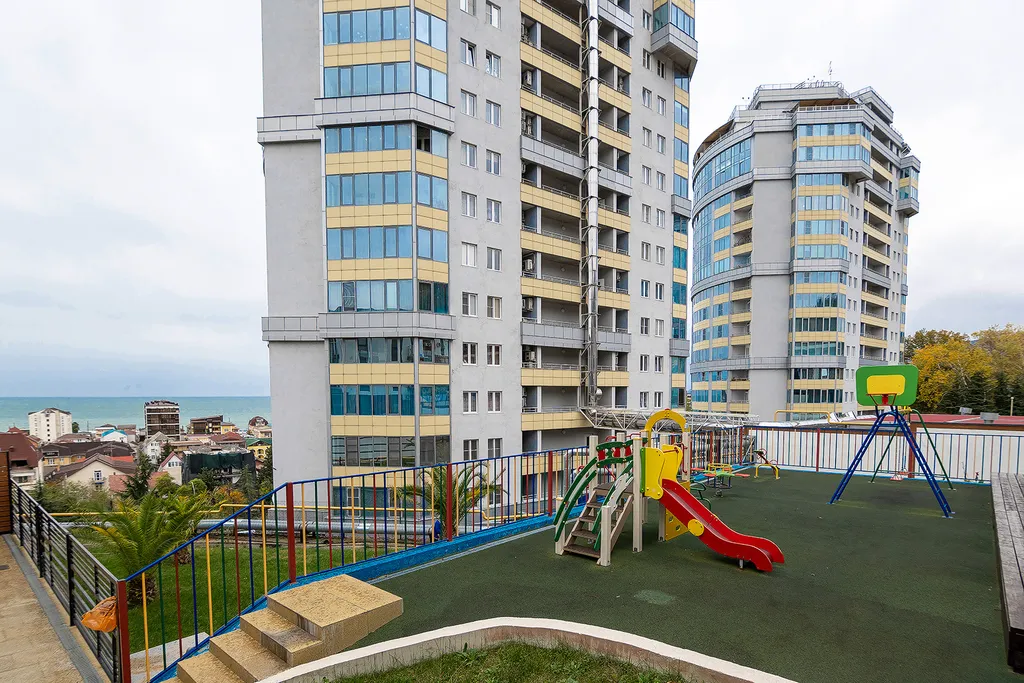 Студия МореСолнцеАпарт в ЖК Касабланка с балконом и видом на море