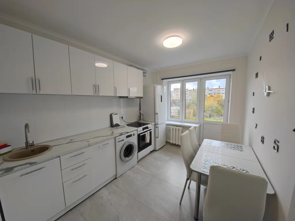 Квартира 3-комнатная Квартира — Москва