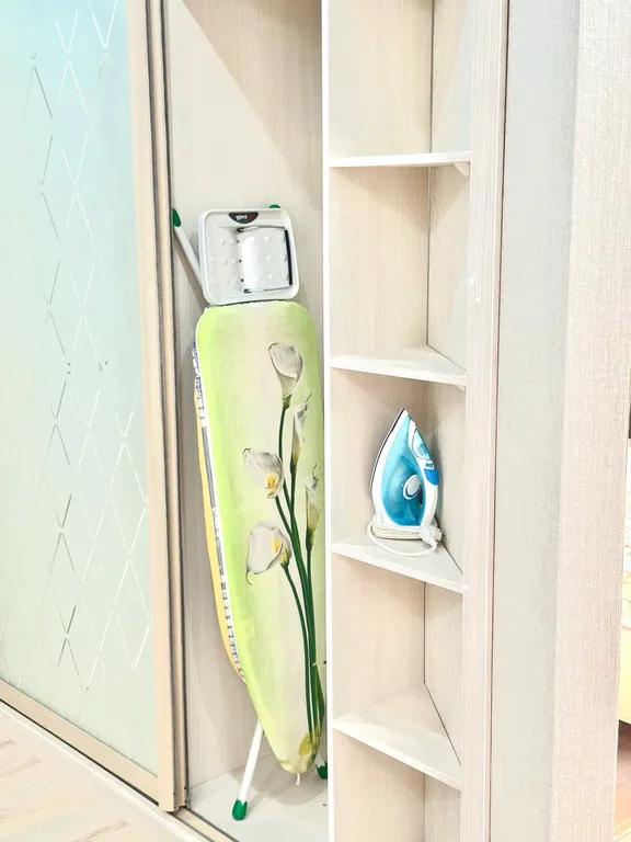 Евродвушка в центре с парковкой и джакузи, рядом ресторан Helga