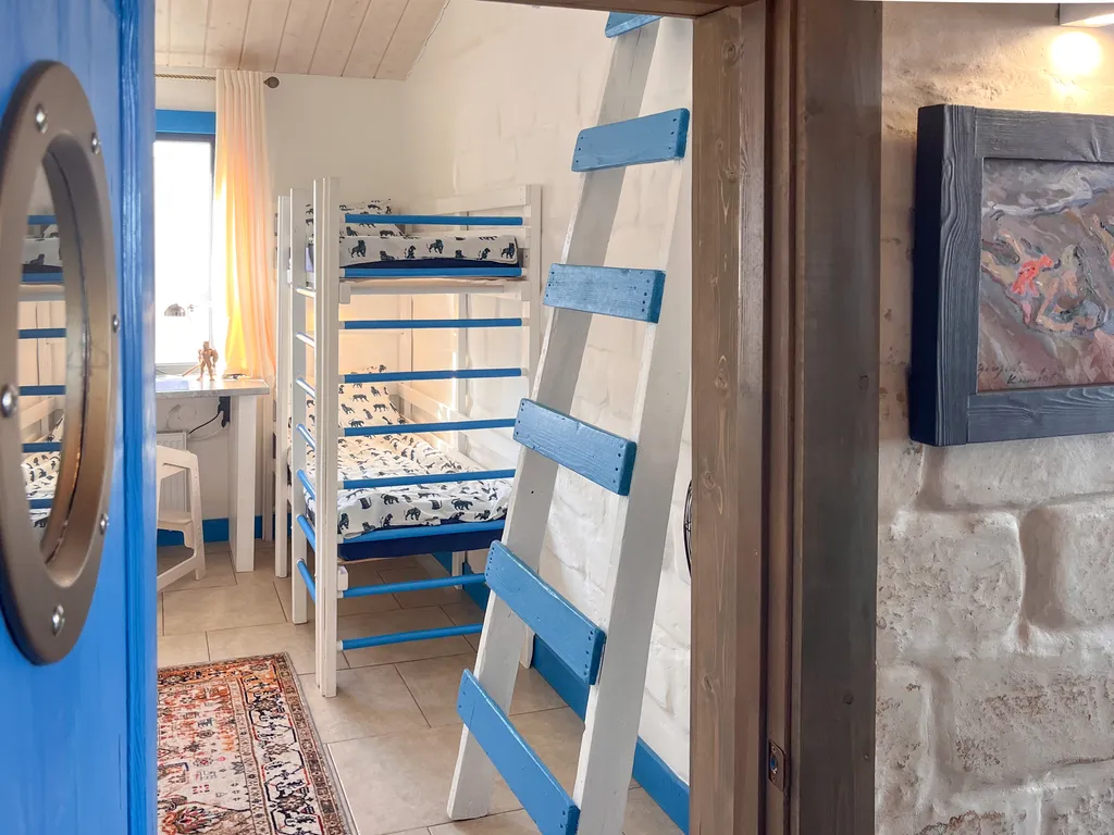 Дом Море рядом