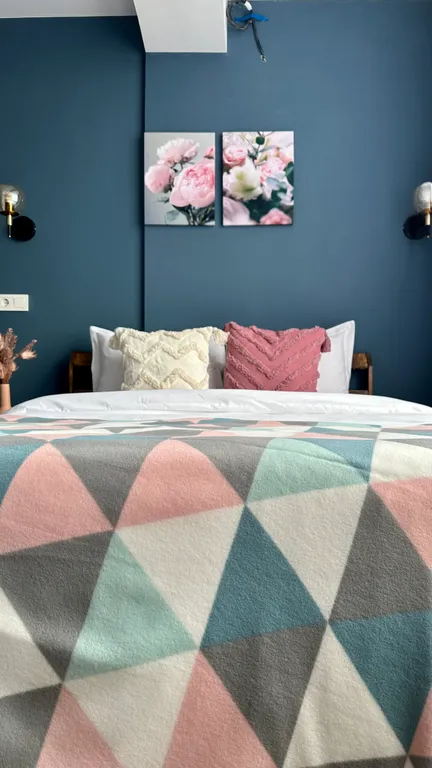 Студия Bayhouse в 200 метрах от метро Б. Момышулы для 2х гостей