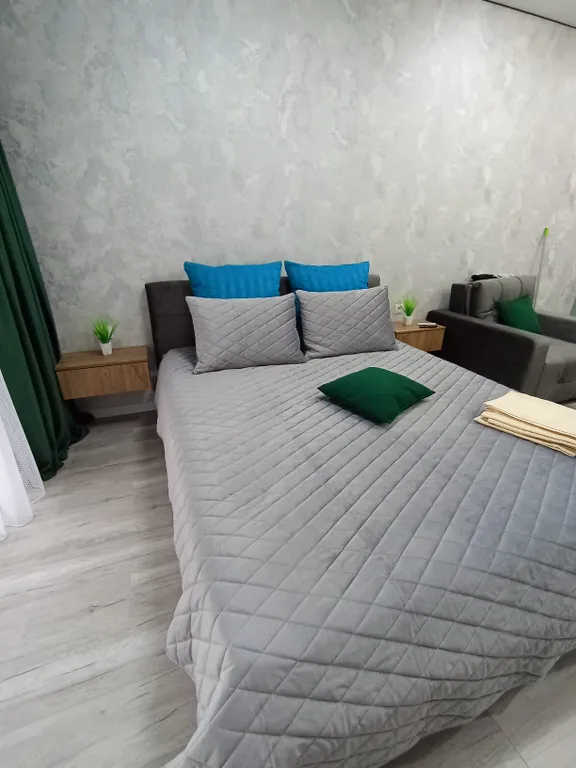 Новая, красивая студия с балконом в ЖК Зеландия