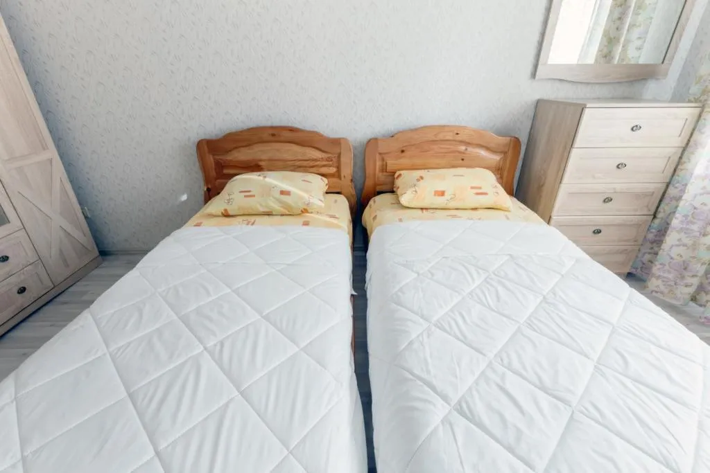 Апартаменты с двумя спальнями и кухней-столовой у ФОК Салют