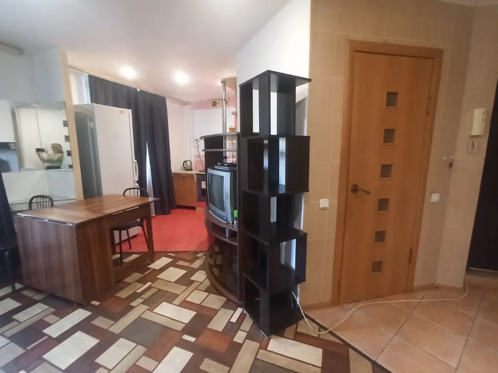 Студия, для командированных, в центре на набережной