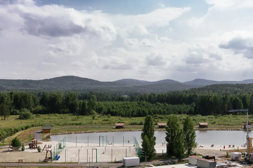 Апартаменты с видом на горы и озеро в 100м от подъёмника