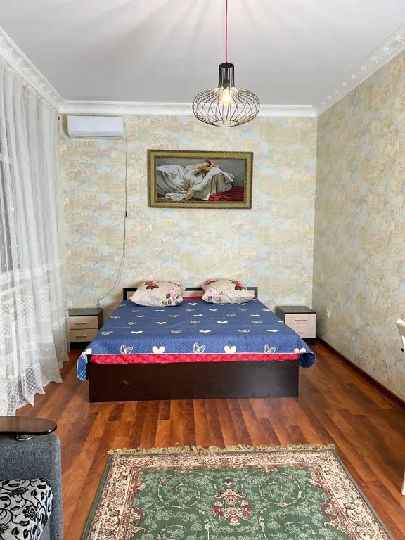 Дом с беседками